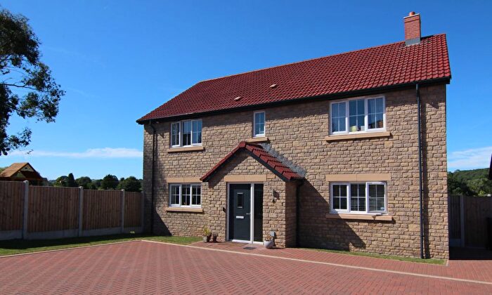 4 Bedroom Detached House To Rent In Fox Fields, Hallatrow, Bristol, BS39