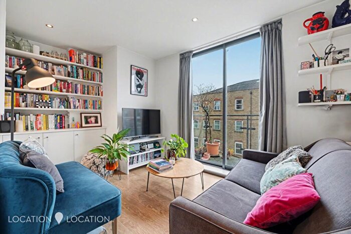 2 Bedroom Flat For Sale In Greatorex Street, London, E1