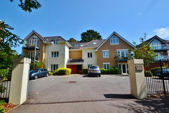 2 Bedroom Flat To Rent In Bournemouth, BH2