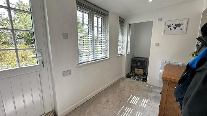 2 Bedroom Cottage For Sale In Tregadillett, Launceston, PL15