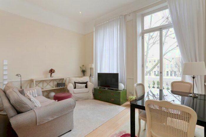 2 Bedroom Flat To Rent In Earl's Court Square, London SW5