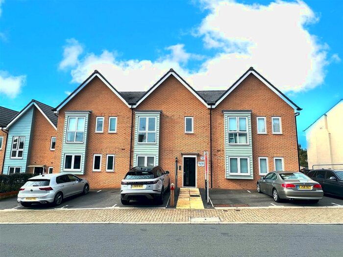 1 Bedroom Flat To Rent In Ebberns Road, Hemel Hempstead, HP3
