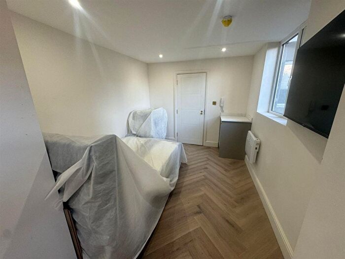 Studio To Rent In Dyers Lane, London, SW15
