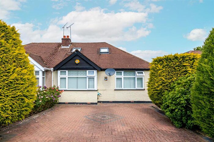 3 Bedroom Semi-Detached Bungalow For Sale In Roxburn Way, Ruislip, HA4