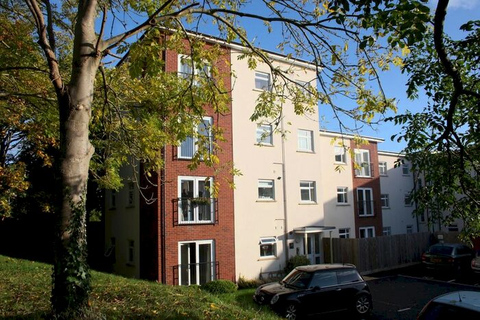 2 Bedroom Flat To Rent In Thursby Walk, Pinhoe, Exeter, EX4