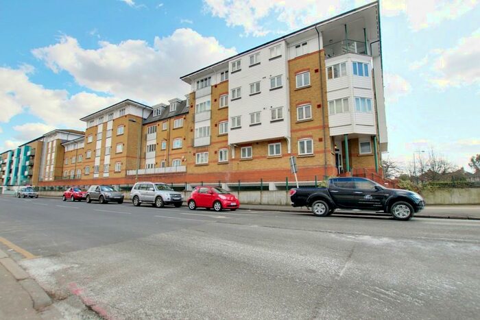1 Bedroom Flat To Rent In Homesdale Road, Bromley, BR2