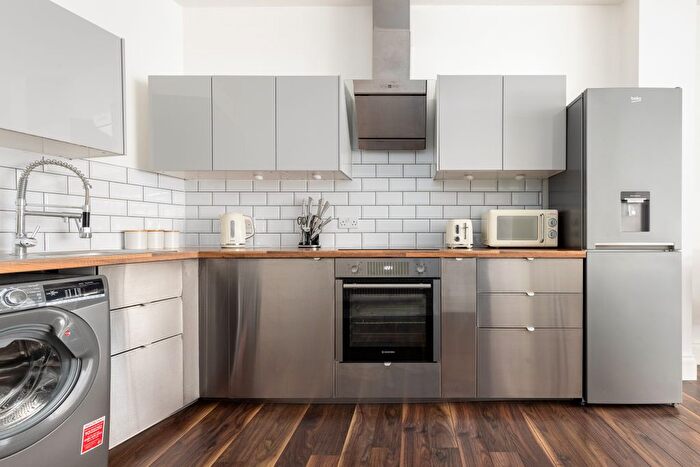 1 Bedroom Flat To Rent In London, SE15