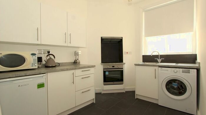 1 Bedroom Flat To Rent In Albert Mansions, Luxborough Street, Marylebone, London, W1U