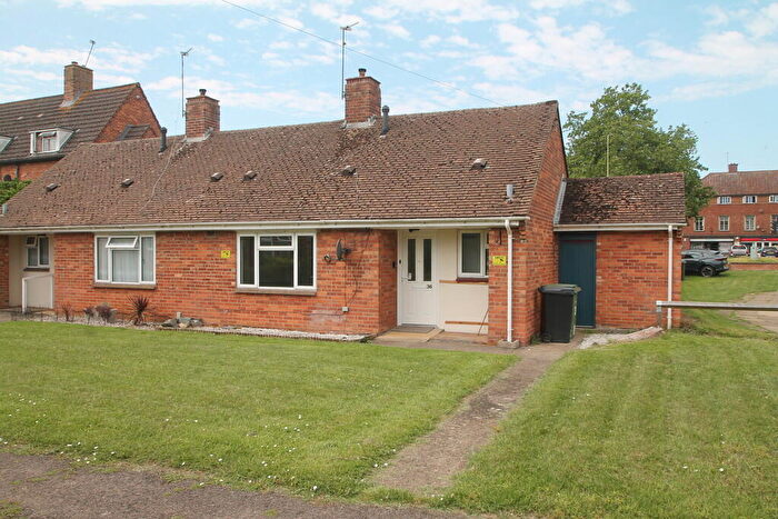 1 Bedroom Semi-Detached Bungalow For Sale In Abingdon, Oxfordshire, OX14