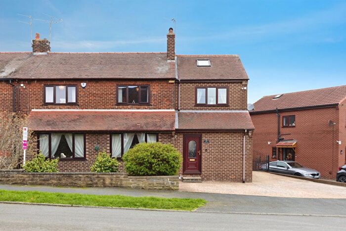 4 Bedroom Semi Detached House For Sale In Mount Crescent, Wakefield, WF2