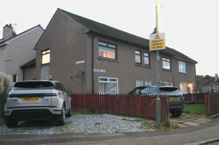 3 Bedroom Flat To Rent In Caplaw Road, Paisley, PA2