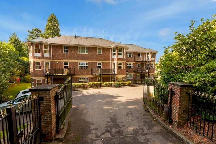 2 Bedroom Apartment To Rent In Chesham Road, Berkhamsted., HP4
