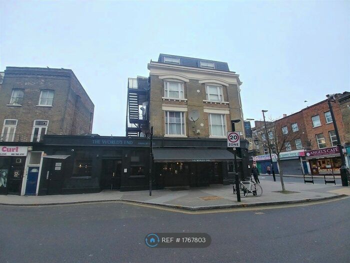 Studio To Rent In Finsbury Park Road, London, N4