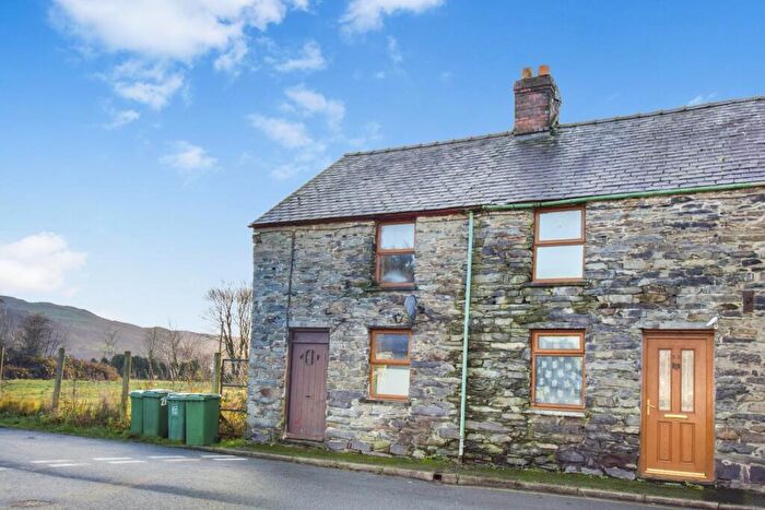 4 Bedroom End Of Terrace House For Sale In Aran Street, Y Bala, LL23