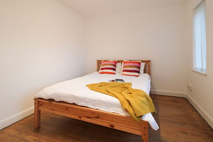 2 Bedroom Flat To Rent In Station Road, Birmingham, Birmingham, B14