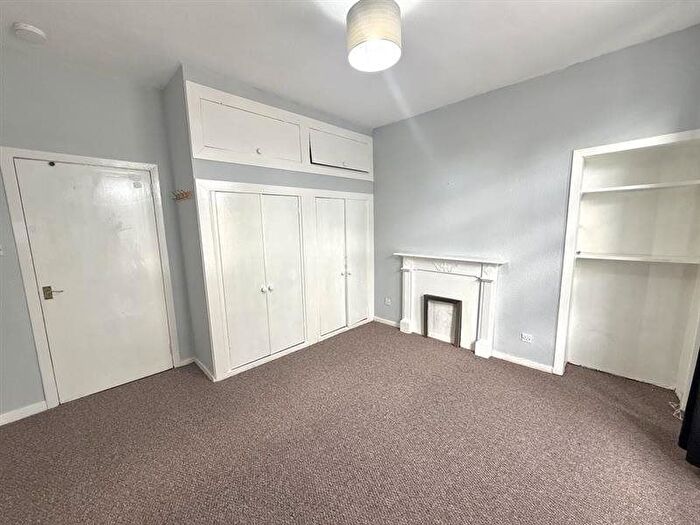 1 Bedroom Flat To Rent In Lyon Street, Dundee, DD4