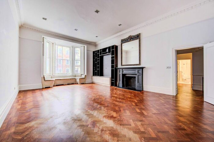 2 Bedroom Flat To Rent In Old Brompton Road, South Kensington, London, SW5