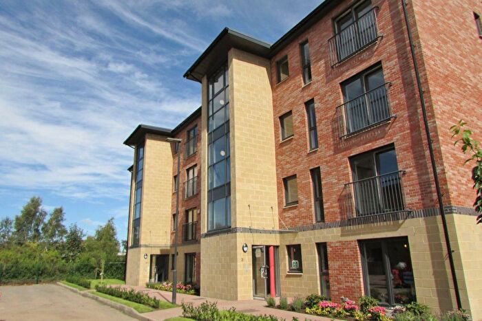 2 Bedroom Flat To Rent In Old Castle Gate, Glasgow, G44