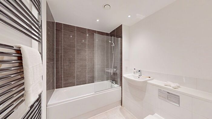 1 Bedroom Flat To Rent In Rolfe Terrace, London, SE18