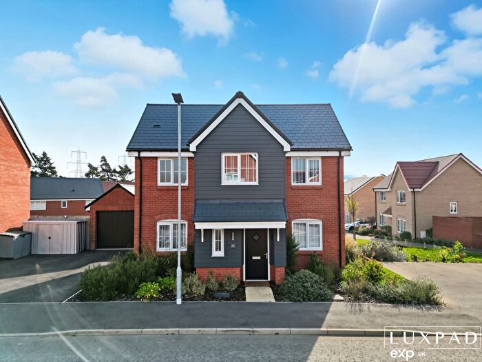 4 Bedroom Detached House For Sale In Emerald Avenue, Ipswich, IP1