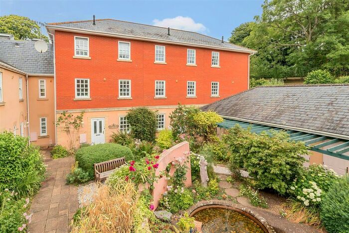 4 Bedroom Terraced House For Sale In Prispen Drive, Silverton, Exeter, EX5