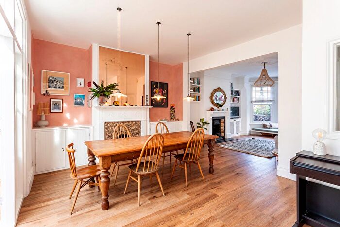 4 Bedroom Terraced House For Sale In Hamilton Road, Dollis Hill, London, NW10