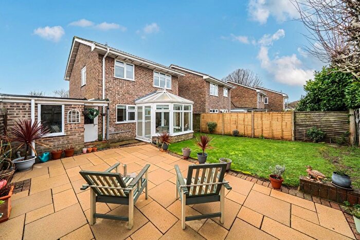 3 Bedroom Property For Sale In Island Close, Hayling Island, PO11