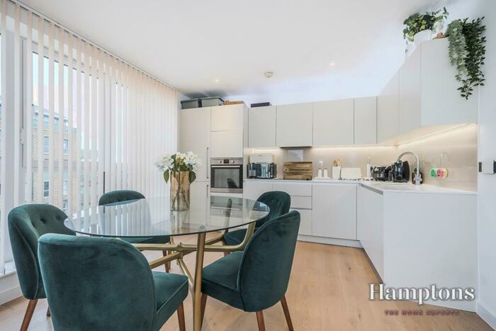 2 Bedroom Flat To Rent In Ottley Drive, SE3