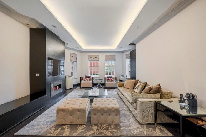 4 Bedroom Apartment To Rent In St Johns Wood Court, St Johns Wood Road, St Johns Wood, NW8