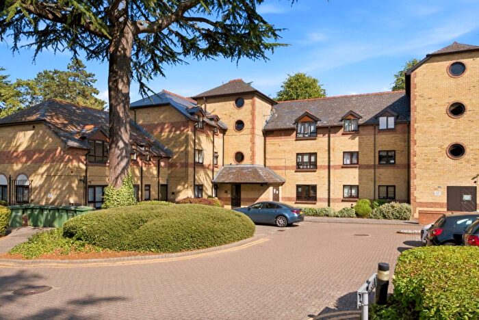 1 Bedroom Apartment To Rent In Brooklands Court, Hatfield Road, St Albans, Hertfordshire, AL1