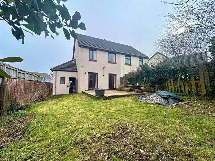 3 Bedroom Semi-Detached House For Sale In Wood Lane, Neyland, Milford Haven, Pembrokeshire, SA73