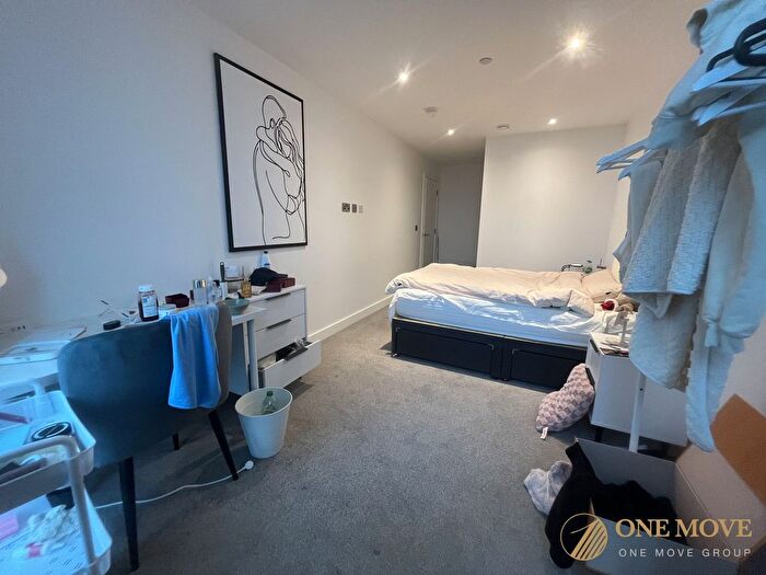 2 Bedroom Flat For Sale In Silvercroft Street, Manchester, M15
