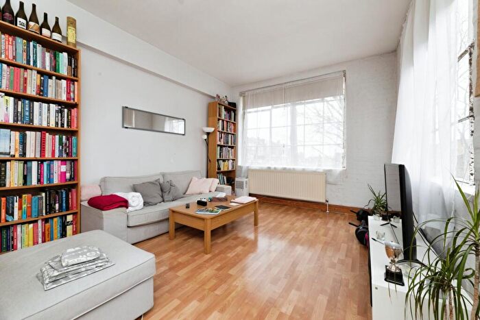 1 Bedroom Flat To Rent In Palace Mews, Walthamstow, London, E17