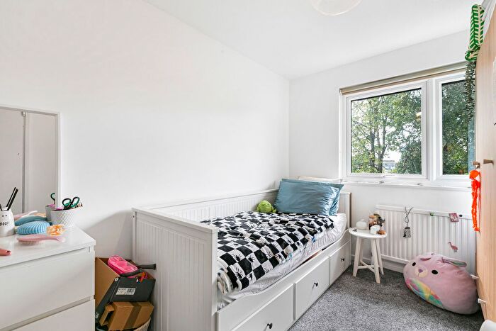3 Bedroom End Terrace House For Sale In Station Yard, Twickenham, TW1