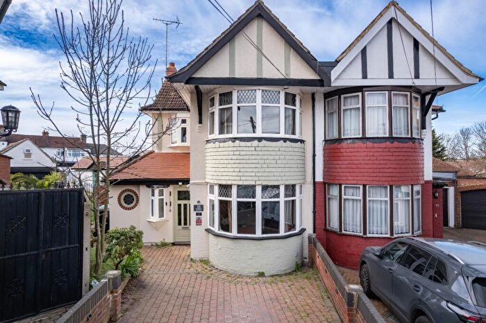 4 Bedroom Semi Detached House For Sale In Petersfield Close, London, N18