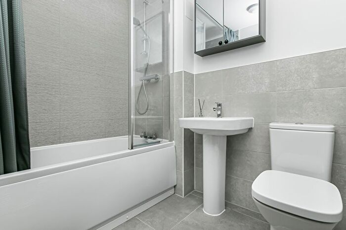 3 Bedroom Terraced House For Sale In Rockingham Dene, Wellingborough, NN8