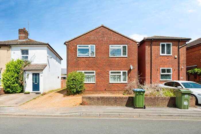 1 Bedroom Flat For Sale In Millbrook Road East, Southampton, SO15