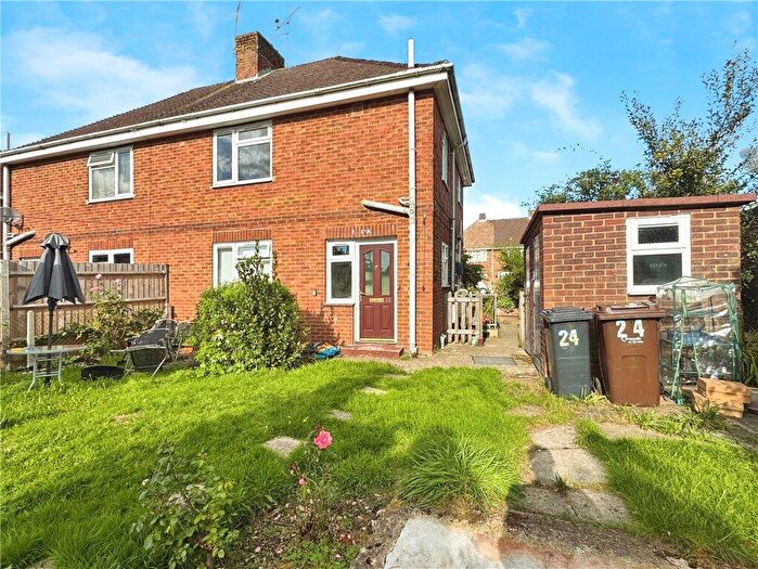 1 Bedroom Maisonette For Sale In Mountbatten Avenue, Romsey, Hampshire, SO51