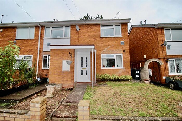 2 Bedroom Flat For Sale In Fastmoor Oval, Tile Cross, Birmingham, B33