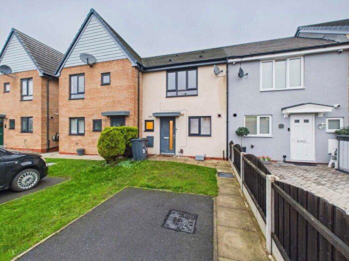 2 Bedroom Terraced House To Rent In Kirkstall Road, Barnsley, S71