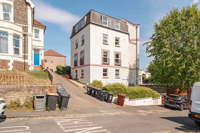 1 Bedroom Flat For Sale In Claremont Road, Bishopston, Bristol, BS7
