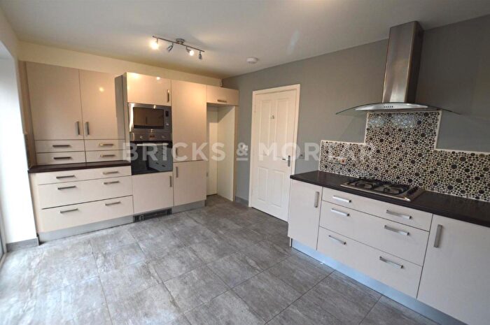 4 Bedroom End Of Terrace House To Rent In Available Now: Hexham Gardens, Blyth, NE24