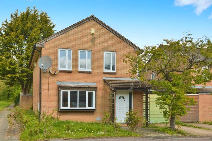 4 Bedroom House To Rent In Teasel Avenue, Conniburrow, MK14