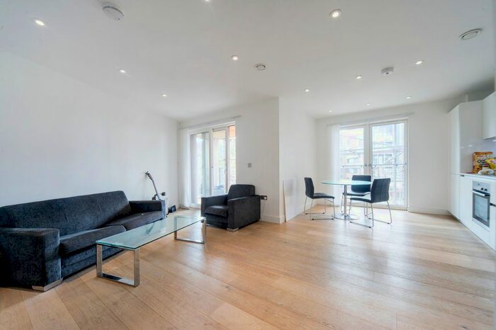 3 Bedroom Flat To Rent In The Cube, - Wenlock Road, London, N1