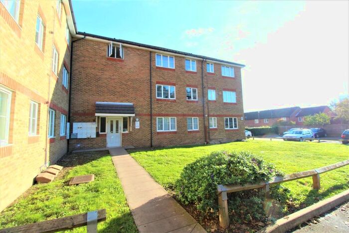 2 Bedroom Flat To Rent In Flat, Trinity House, Argent Street, Grays, RM17