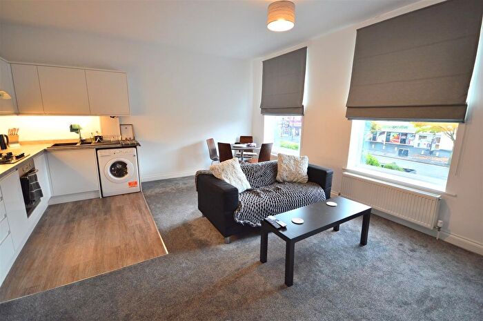 1 Bedroom Flat To Rent In Washway Road, Sale, M33