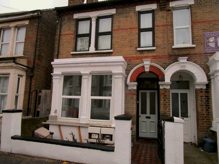 2 Bedroom Flat To Rent In Ashburnham Road, Southend-On-Sea, SS1