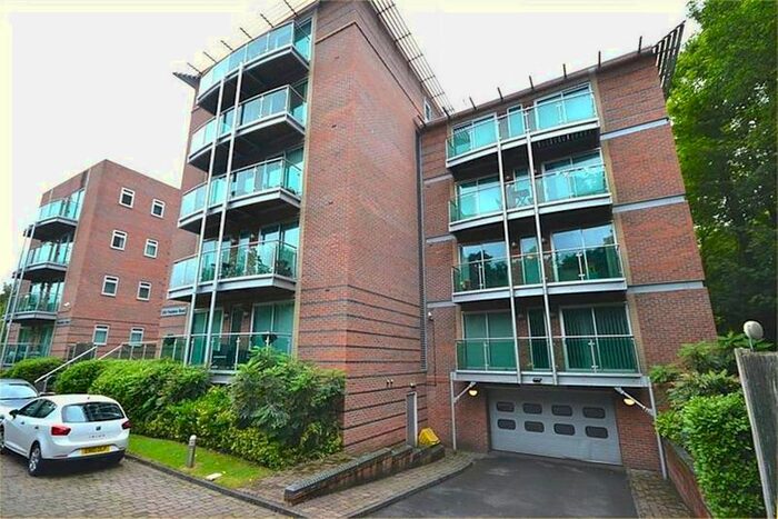 2 Bedroom Flat To Rent In Palatine Road, Didsbury, M20