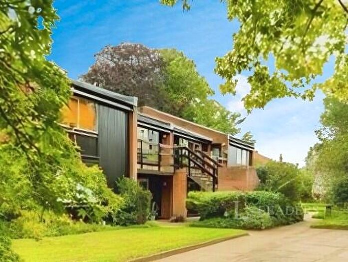 1 Bedroom Flat To Rent In Pine Close, NR4