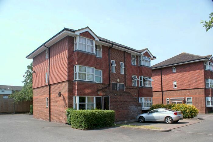 Studio To Rent In Josephs Road, Guildford, GU1